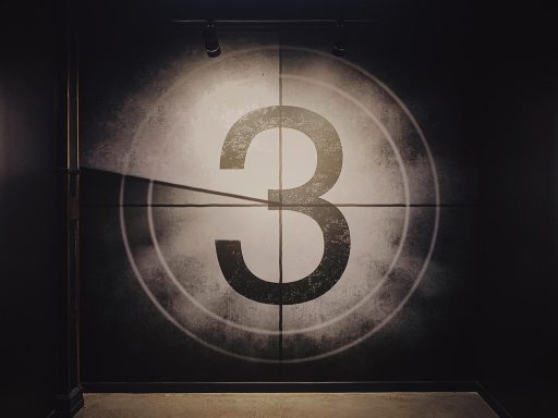 Vires acquirit eundo